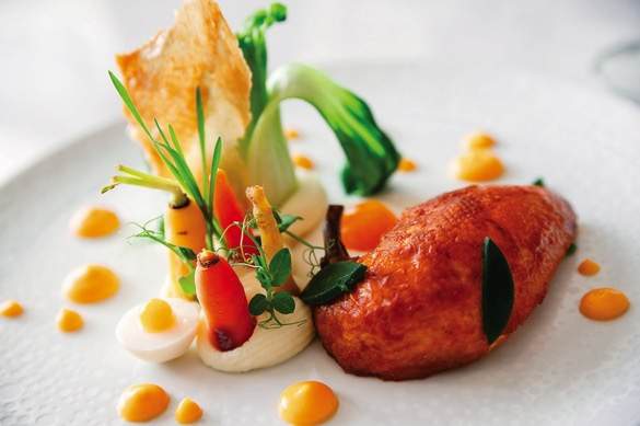 Royal Caribbean International, Symphony of the Seas, Wonderland 6.jpg